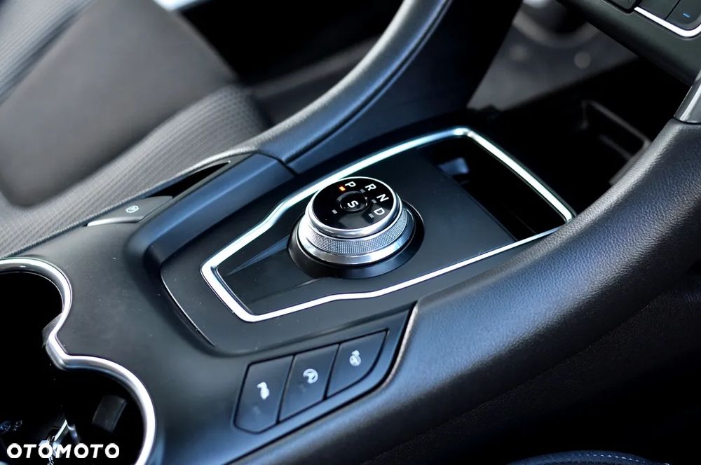 Ford Mondeo SW 2.0 TDCi S&S PowerShift-Aut Titanium - 30