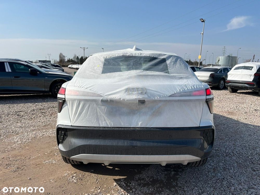 Audi Q3 Sportback - 4