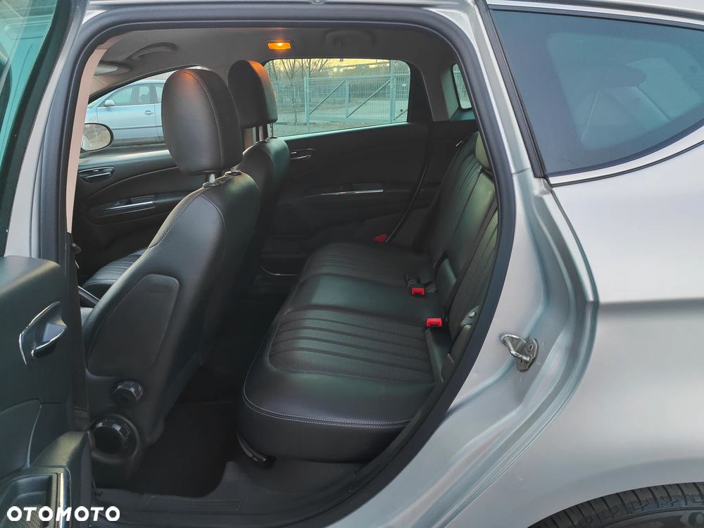 Lancia Delta 1.6 MJ Silver - 19