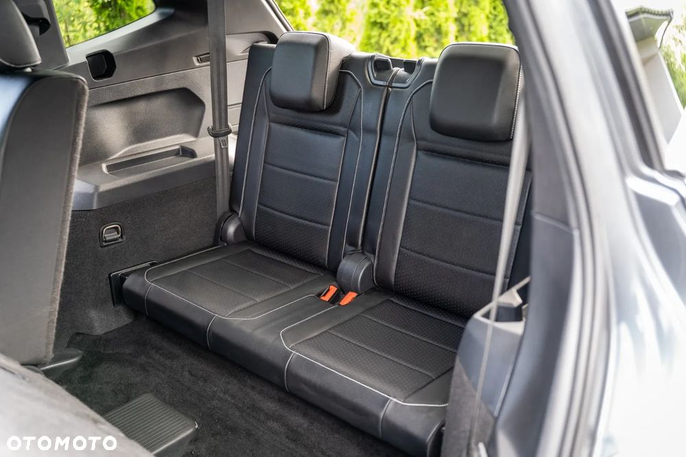 Volkswagen Tiguan Allspace - 15