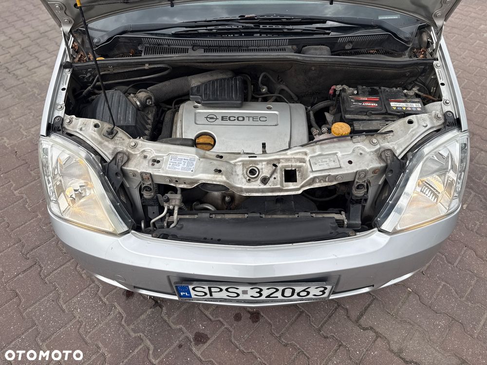 Opel Meriva 1.6 16V Cosmo - 31