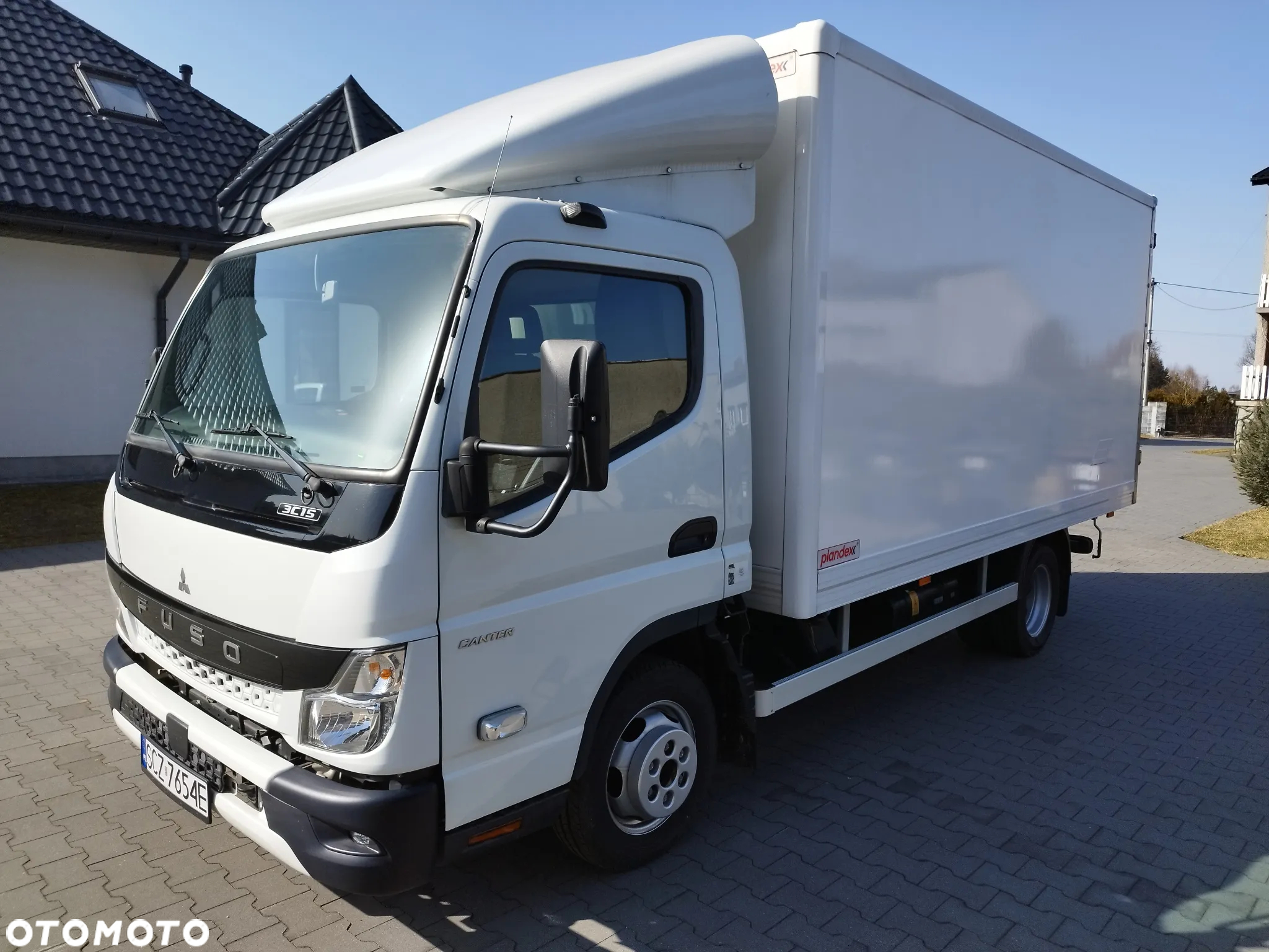 Mitsubishi Fuso Canter - 2