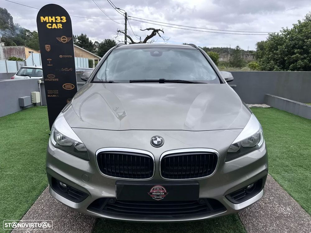 BMW 218 Active Tourer d Line Sport - 2