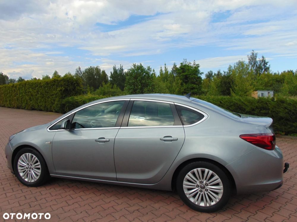 Opel Astra 1.7 CDTI DPF Exklusiv - 7