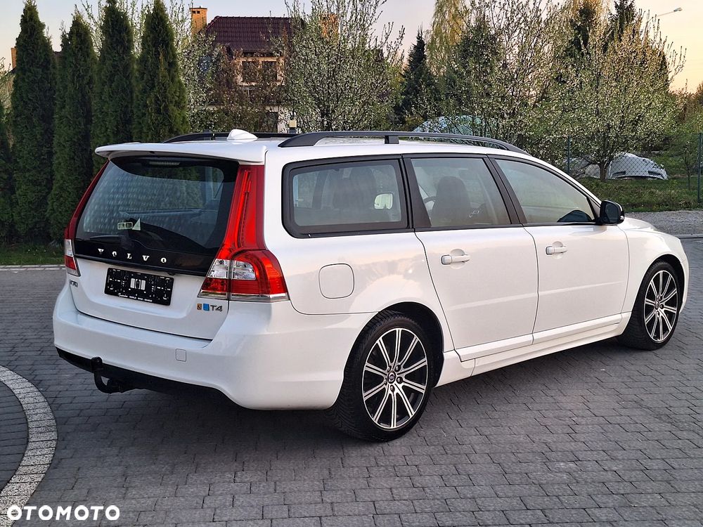 Volvo V70 T4 Momentum - 5