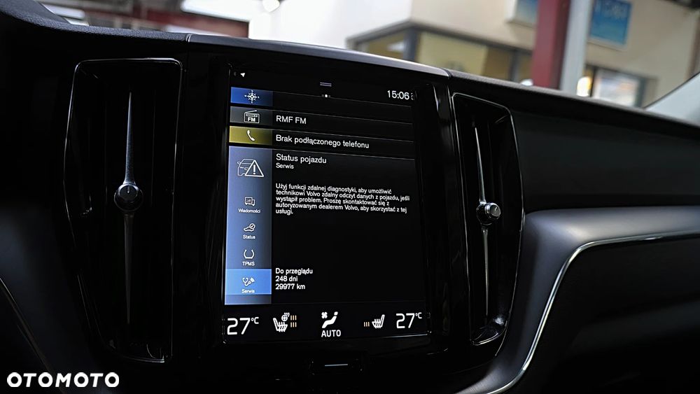 Volvo XC 60 T4 Momentum Pro - 23