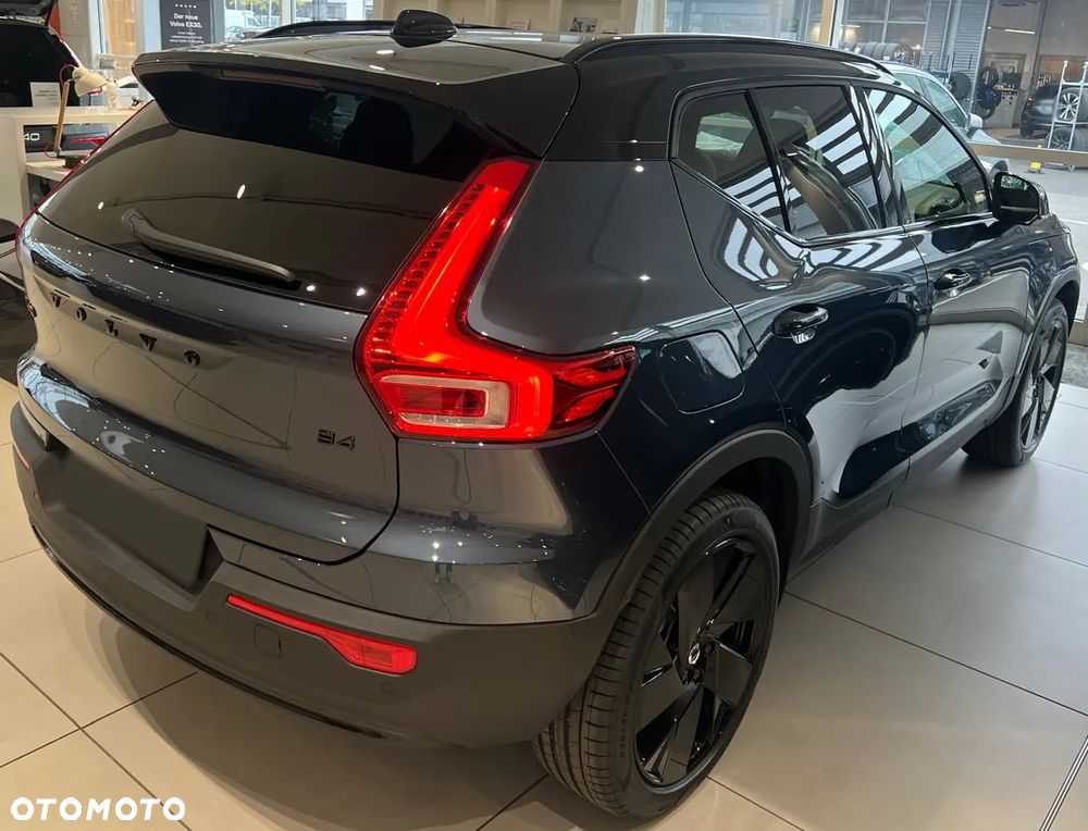 Volvo XC 40 B4 B DKG Ultra Black Edition - 8