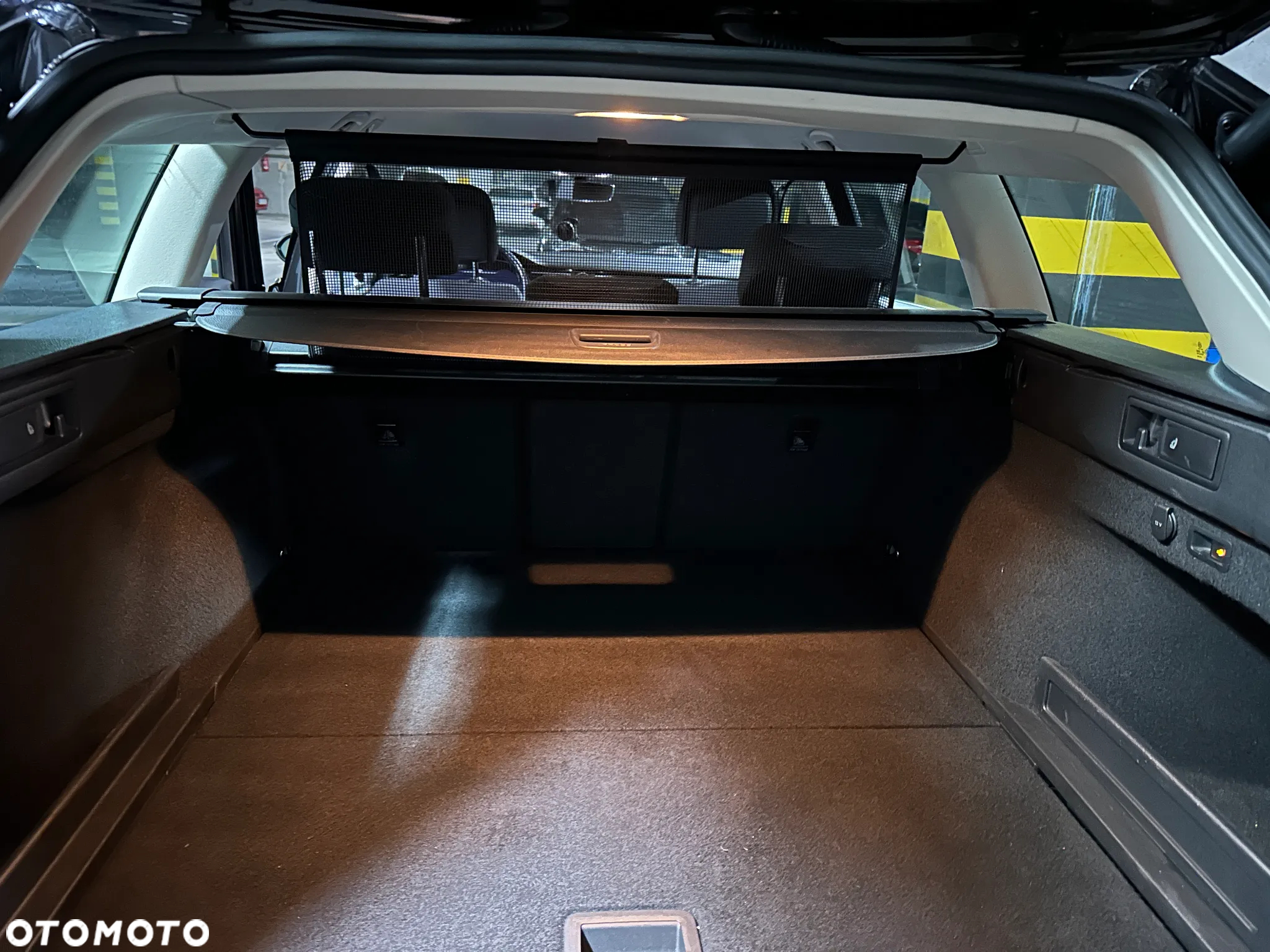 Volkswagen Passat - 17