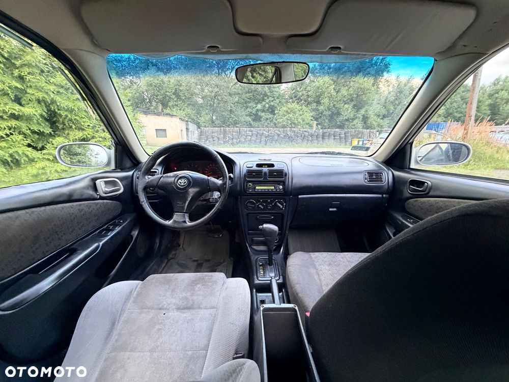 Toyota Corolla 1.8 LE - 10
