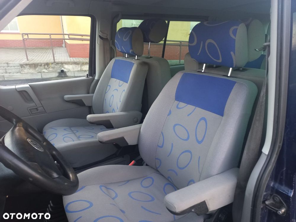 Volkswagen Multivan - 5