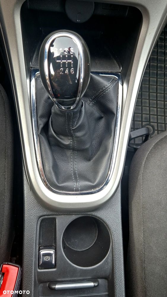 Opel Astra 1.4 T Cosmo - 14