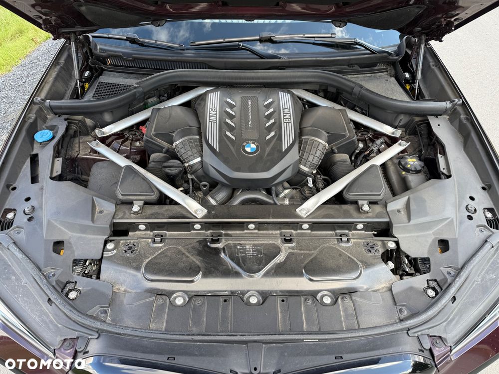 BMW X6 M50i - 11