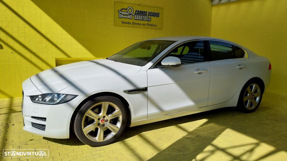 Jaguar XE 2.0 D Pure - 4