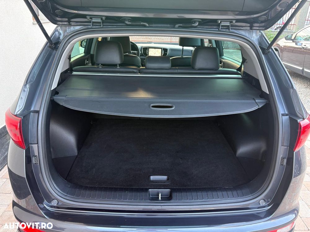 Kia Sportage 2.0 CRDI 4WD Automatik Dream-Team Edition - 18
