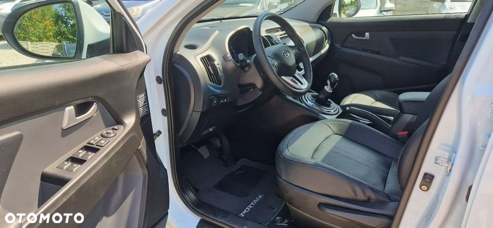 Kia Sportage - 16