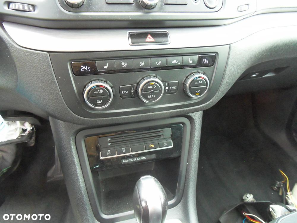 Volkswagen Sharan 2.0 TDI DSG BlueMotion Technology Highline - 20