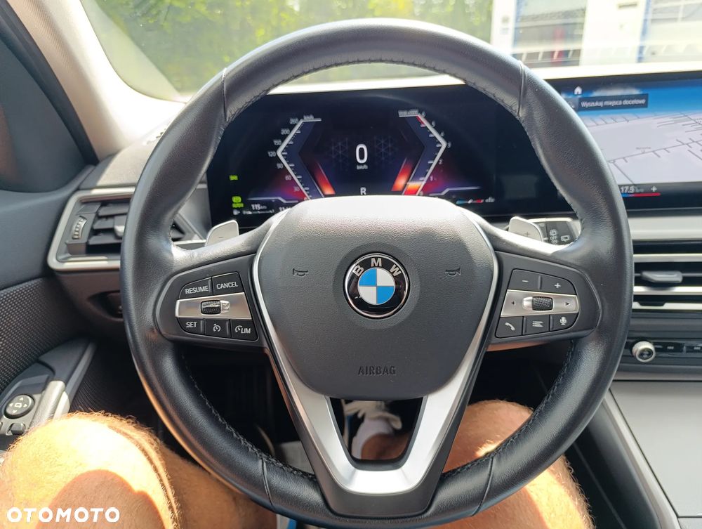 BMW Seria 3 320d xDrive mHEV - 22