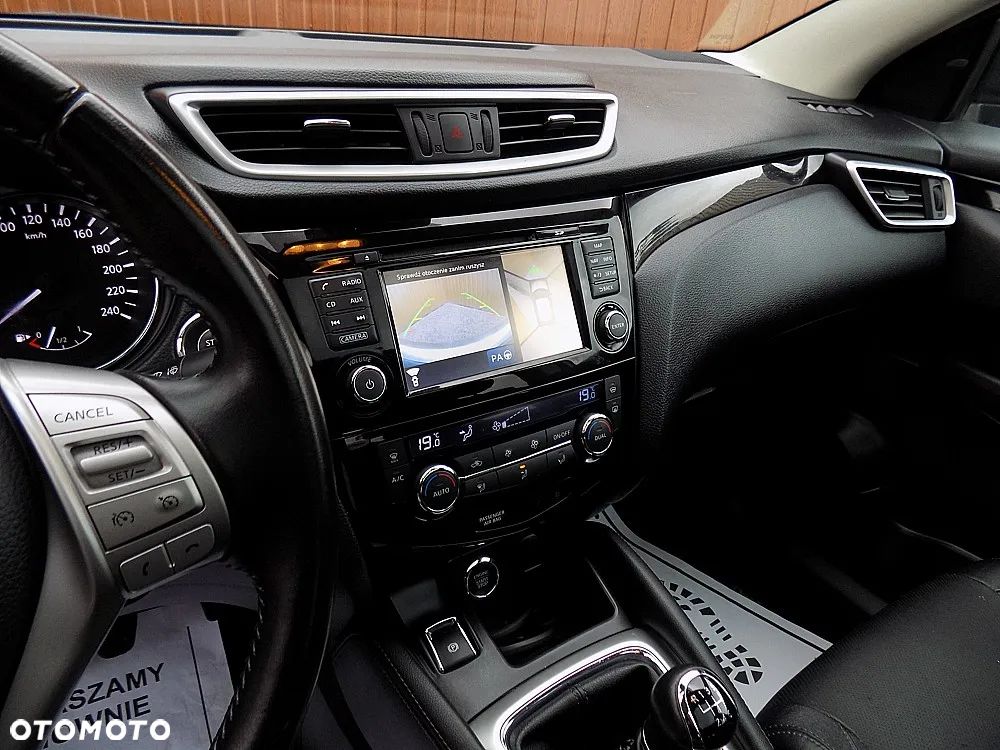Nissan Qashqai 1.2 DIG-T N-Connecta - 14