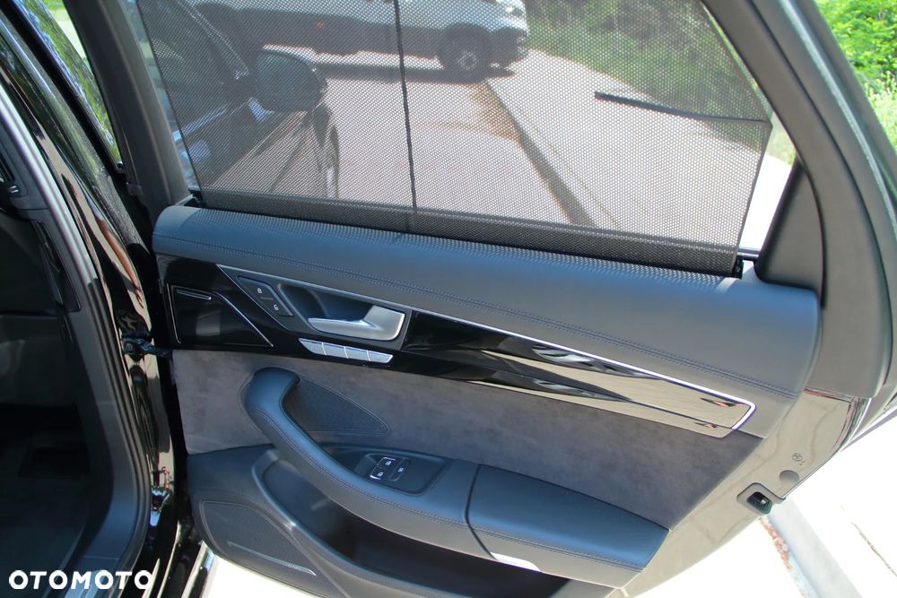 Audi S8 Standard - 20