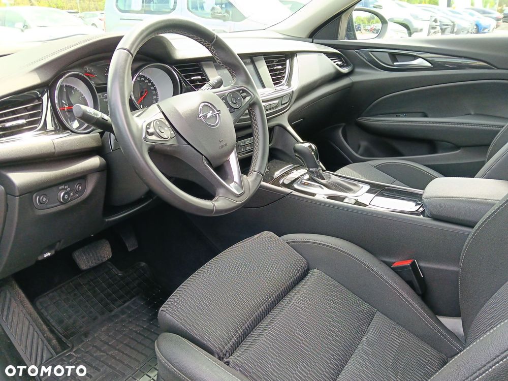 Opel Insignia 1.5 T Elite S&S - 10