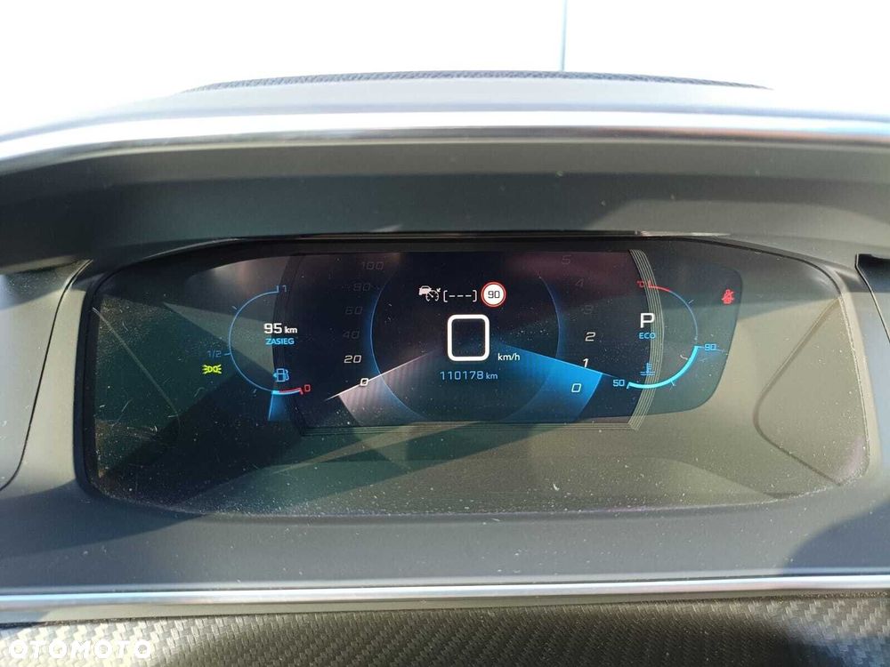 Peugeot 2008 1.2 PureTech GT Pack S&S EAT8 - 11