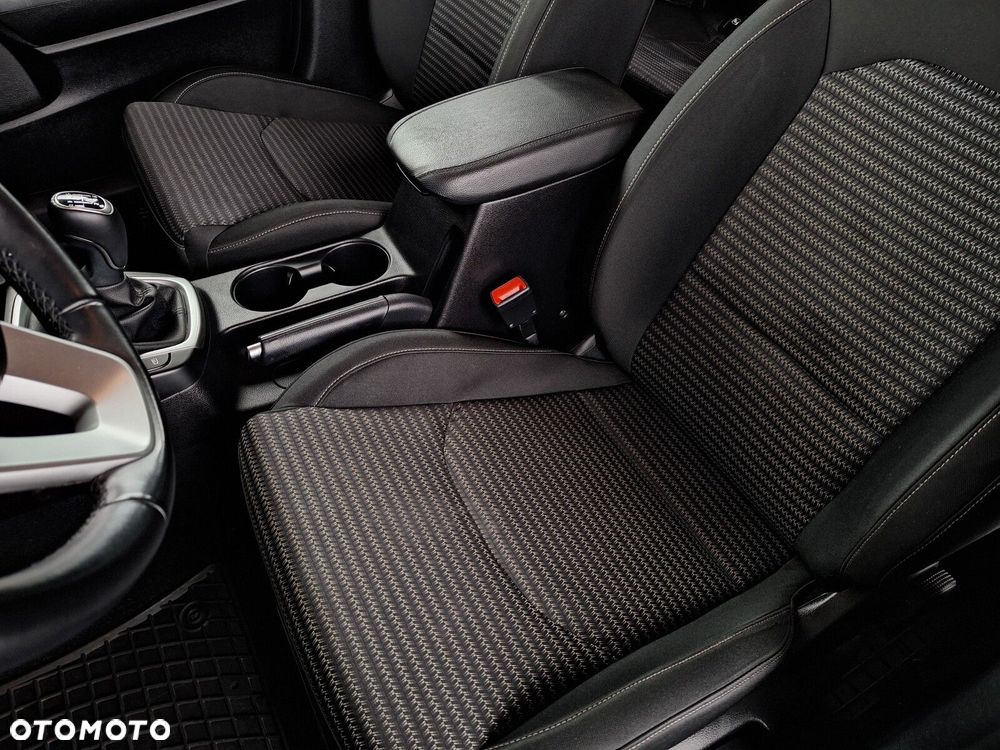 Kia Ceed 1.5 T-GDI M - 17