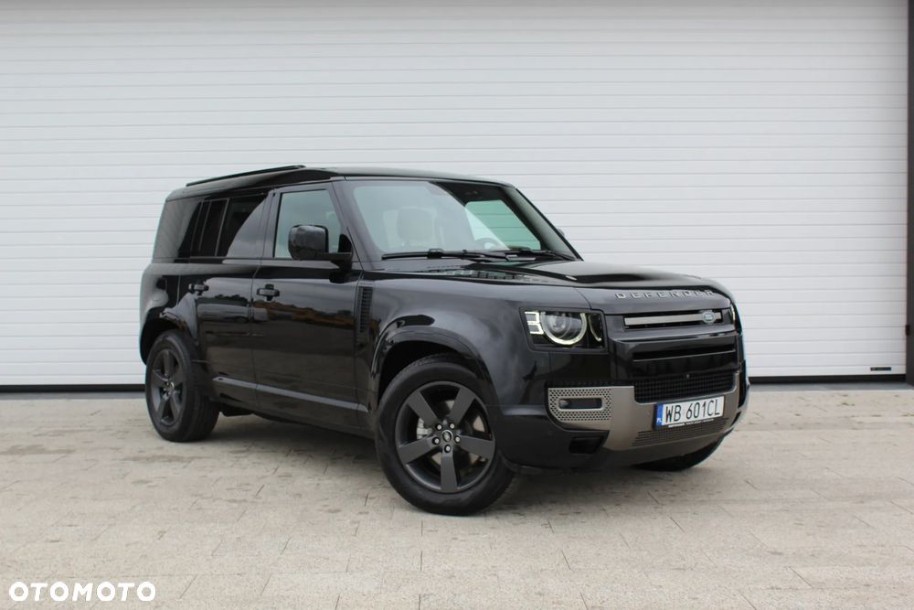Land Rover Defender - 1