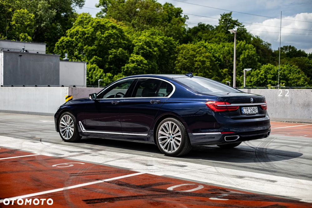 BMW Seria 7 730d - 11