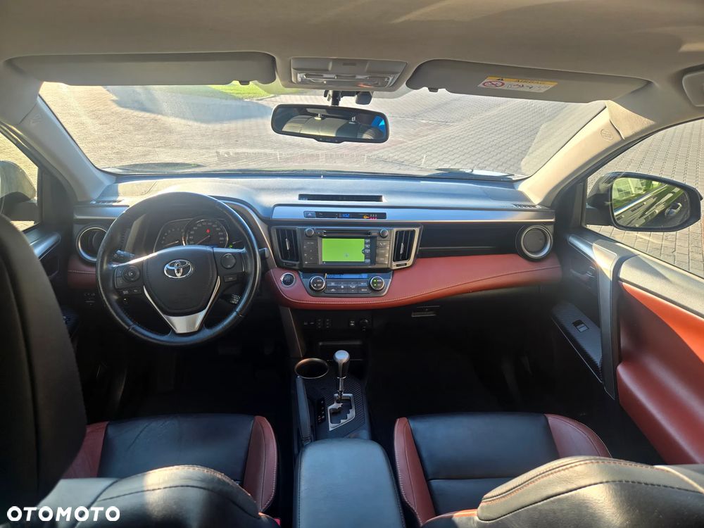 Toyota RAV4 - 18