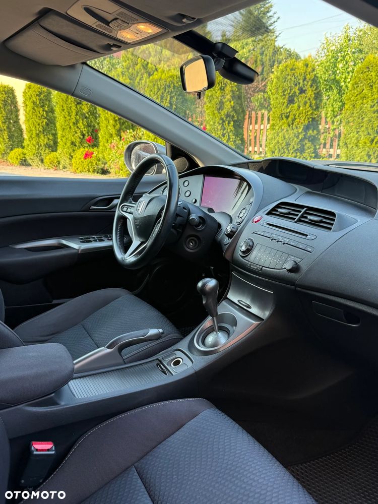Honda Civic 1.8i-VTEC Sport - 10
