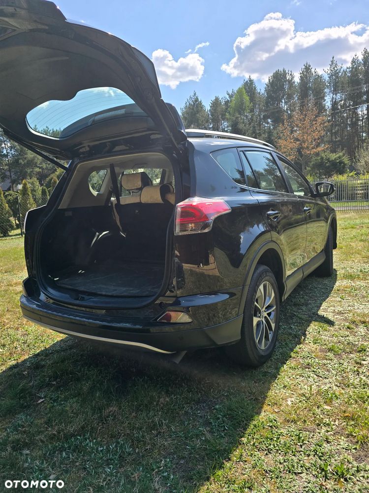 Toyota RAV4 Hybrid Premium 4x2 - 7