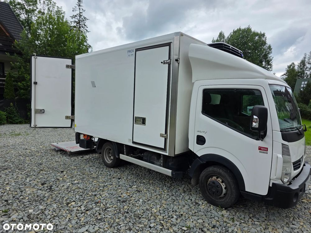 Renault Maxity - 6