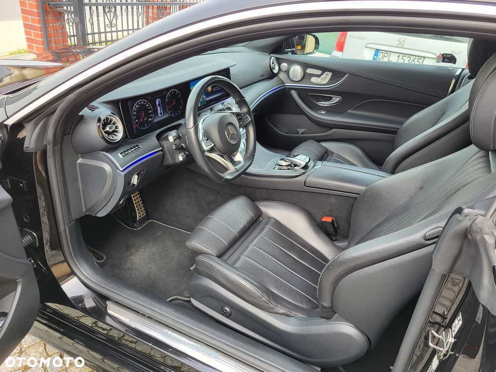 Mercedes-Benz Klasa E 400 4-Matic 9G-TRONIC - 14