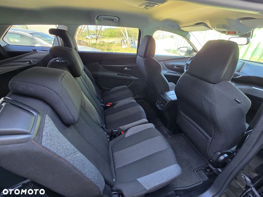 Peugeot 5008 BlueHDi 120 EAT6 Active - 17