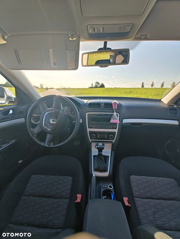 Skoda Octavia 1.6 TDI DPF DSG Classic - 9