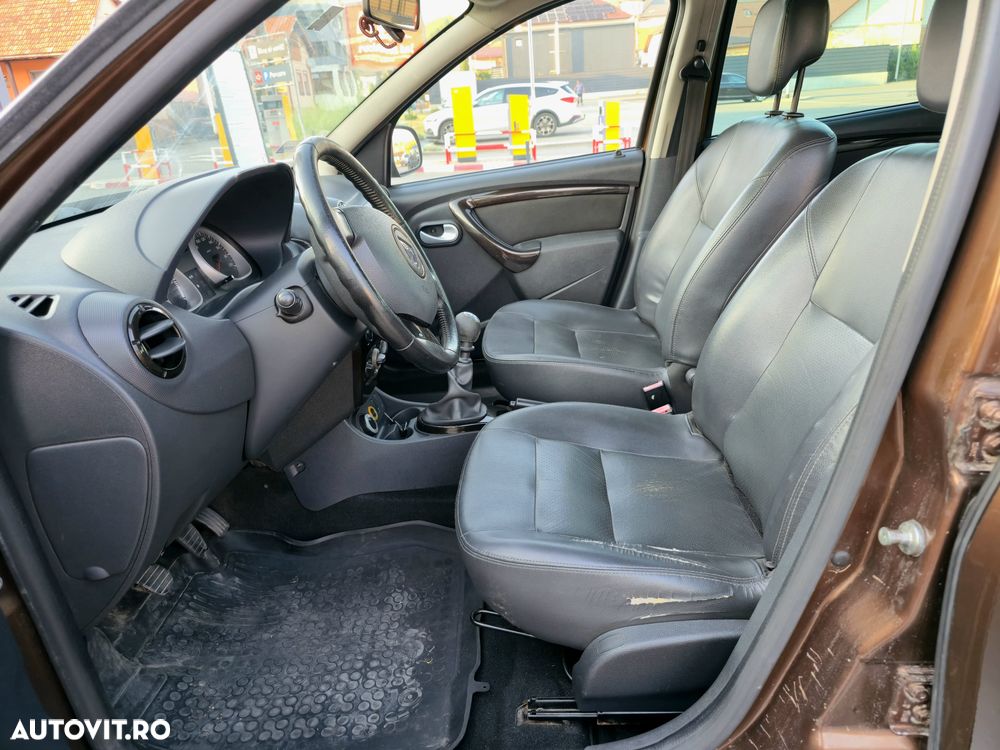 Dacia Duster dCi 110 FAP 4x4 Laureate - 14