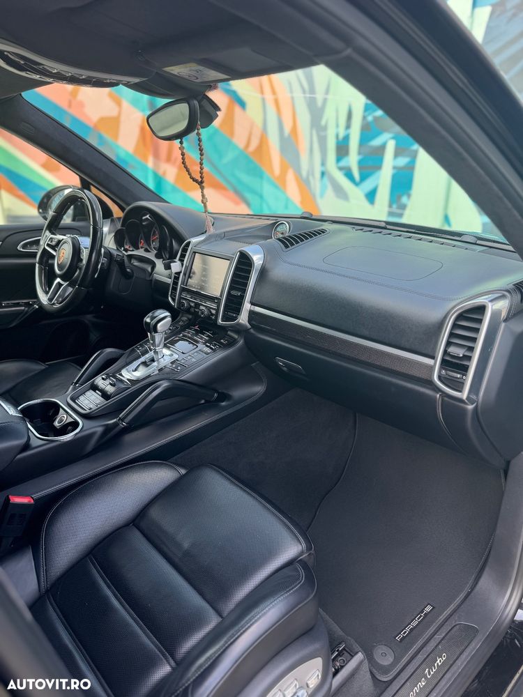 Porsche Cayenne - 8