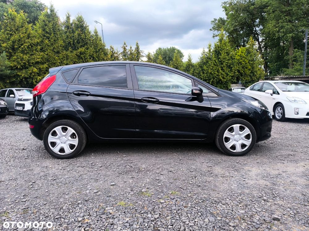 Ford Fiesta - 10