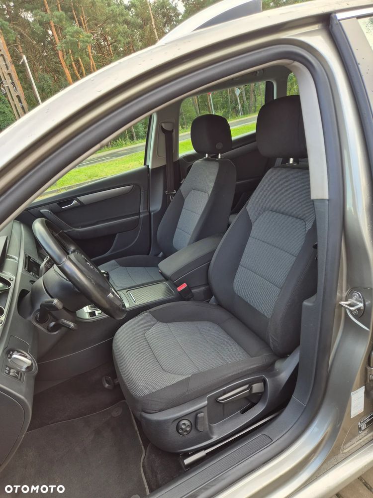 Volkswagen Passat 1.6 TDI Comfortline - 20