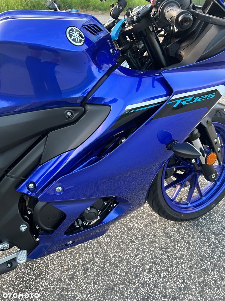 Yamaha YZF - 8