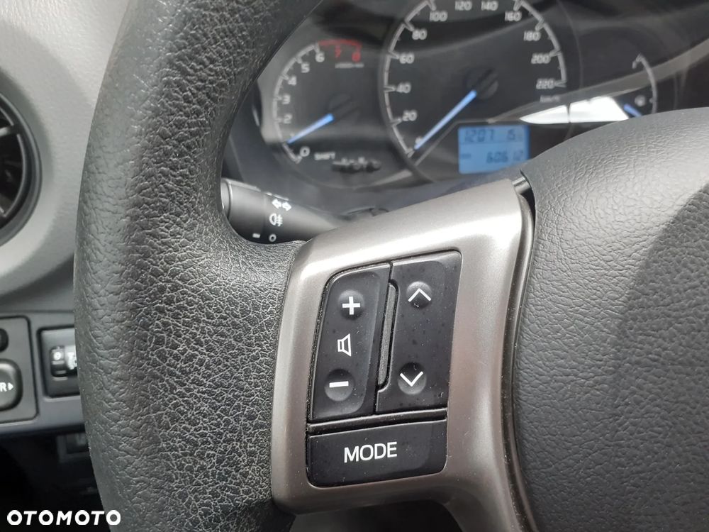Toyota Yaris - 11