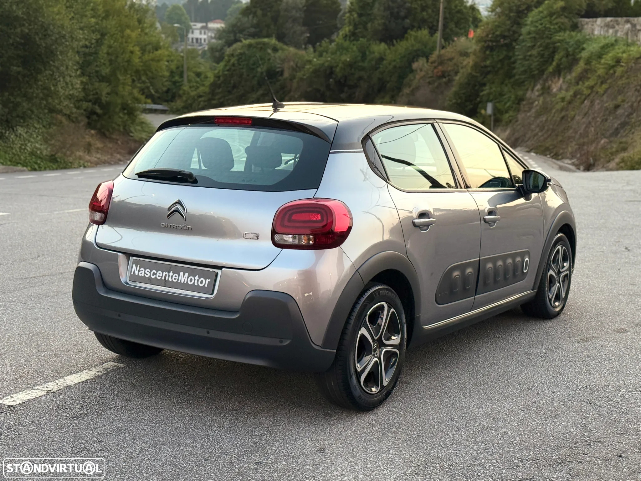 Citroën C3 1.2 PureTech Shine - 15
