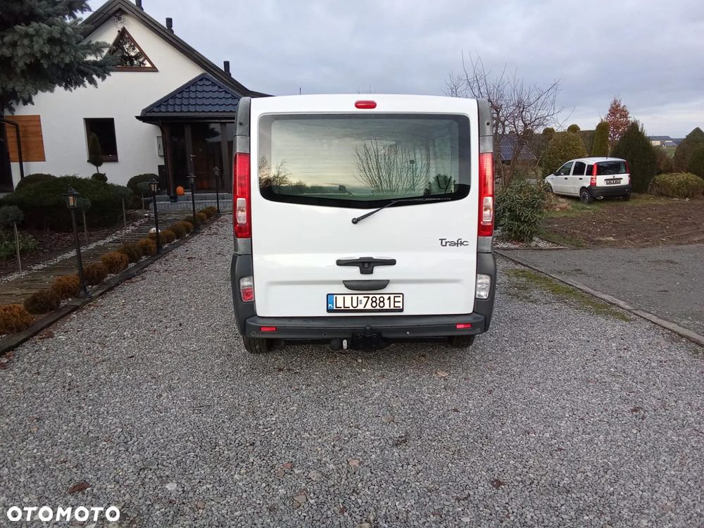Renault Trafic - 16