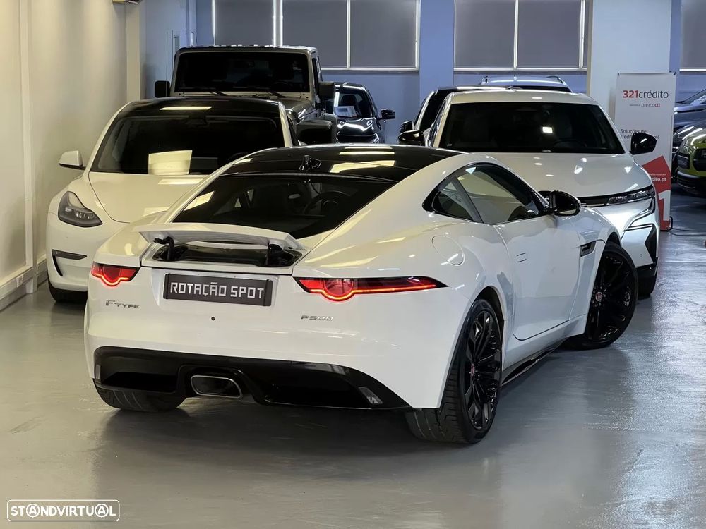 Jaguar F-Type P300 Aut. R-Dynamic Black - 3