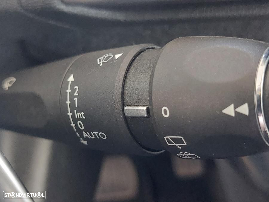 Peugeot 5008 1.2 PureTech Allure EAT8 - 27