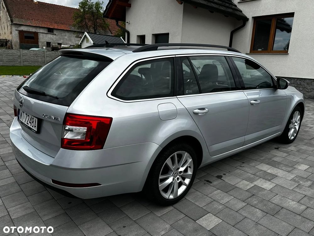 Skoda Octavia 2.0 TDI Style DSG - 6