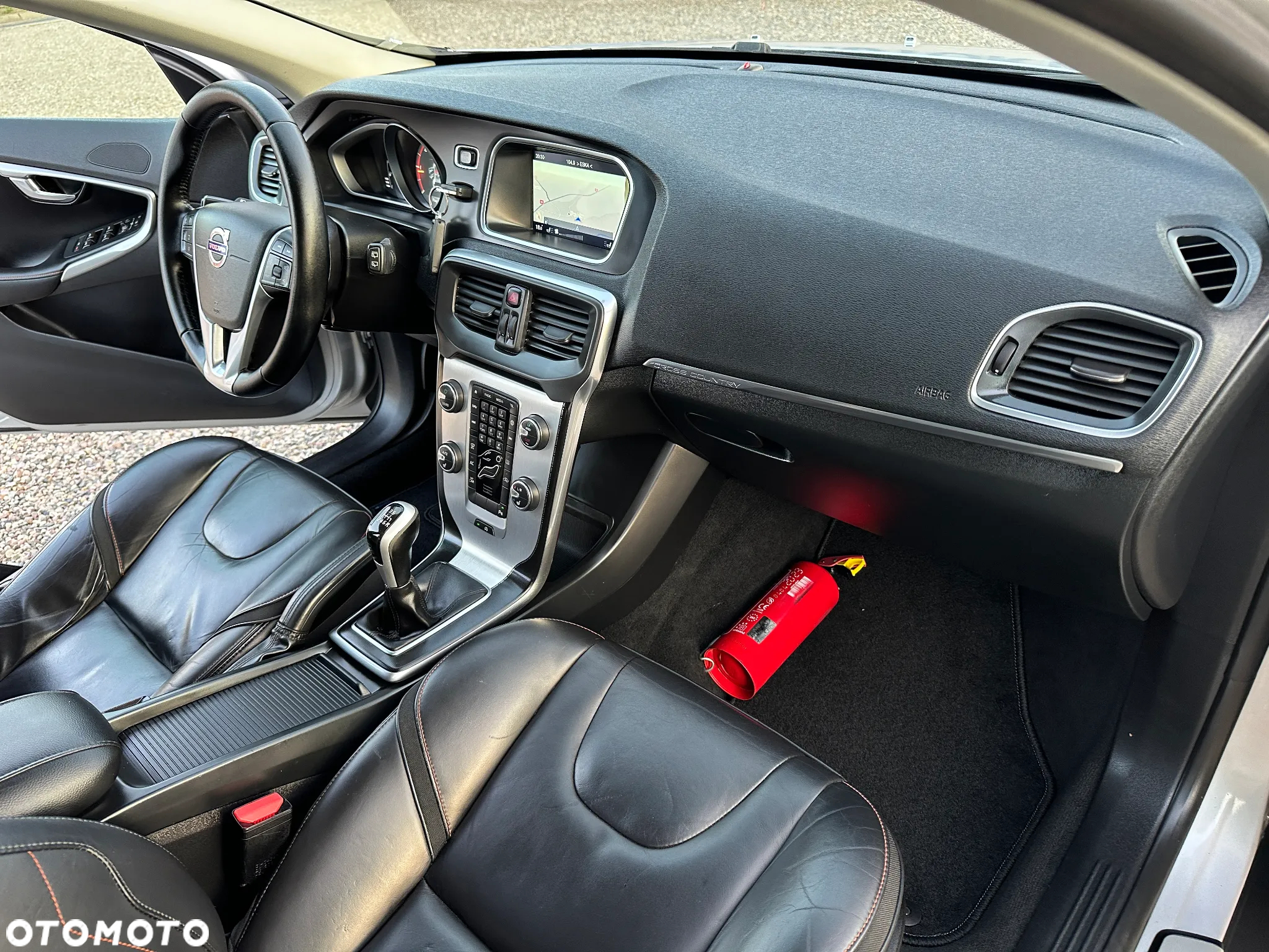 Volvo V40 Cross Country D2 Drive-E Ocean Race - 34