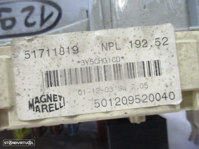 Caixa Fusiveis 51711819 FIAT STILO VAN 2004 1.9JTD 120CV 3P CINZA MAGNETI MARELLI - 3