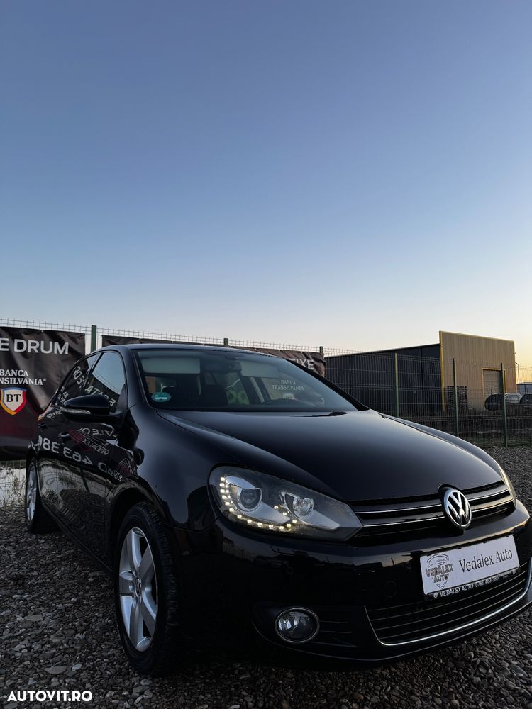 Volkswagen Golf 1.6 TDI DPF BlueMotion Technology Comfortline - 4