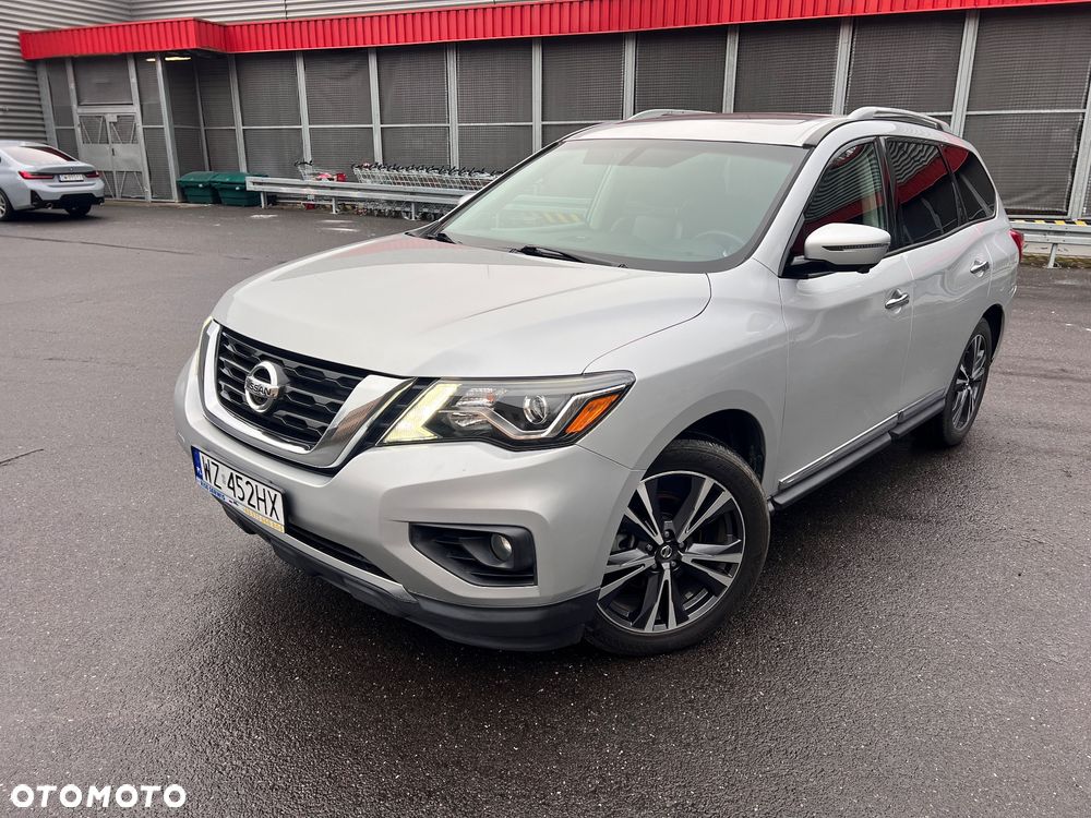 Nissan Pathfinder - 4